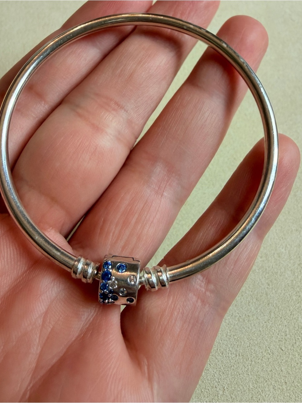 PANDORA 925 Blue Sparkle Barrel Clasp Charm Bangle - Picture 2 of 12